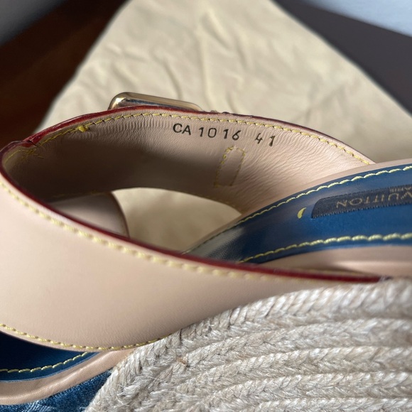 💙 Louis Vuitton Vachetta and Denim Espadrille Wedge Heels 💙 - Picture 5 of 15